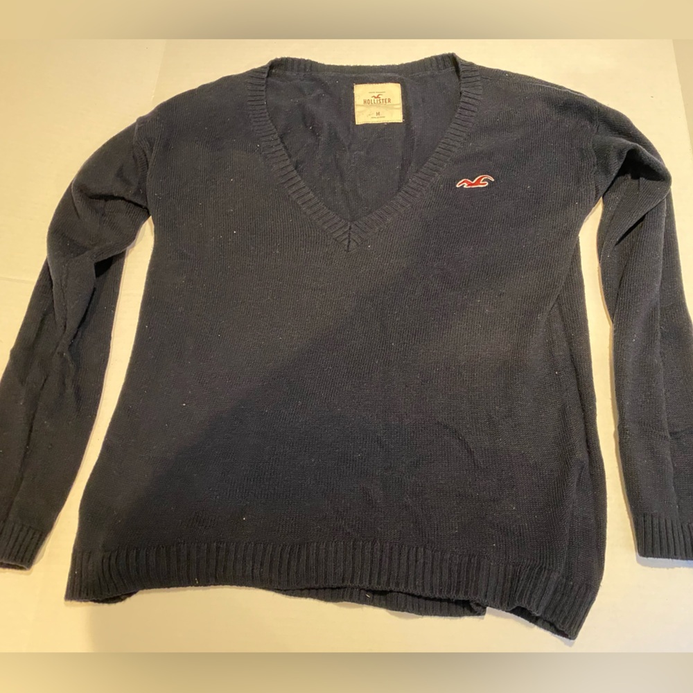 Women’s Hollister Vneck Sweater Long Sleeve Black Medium